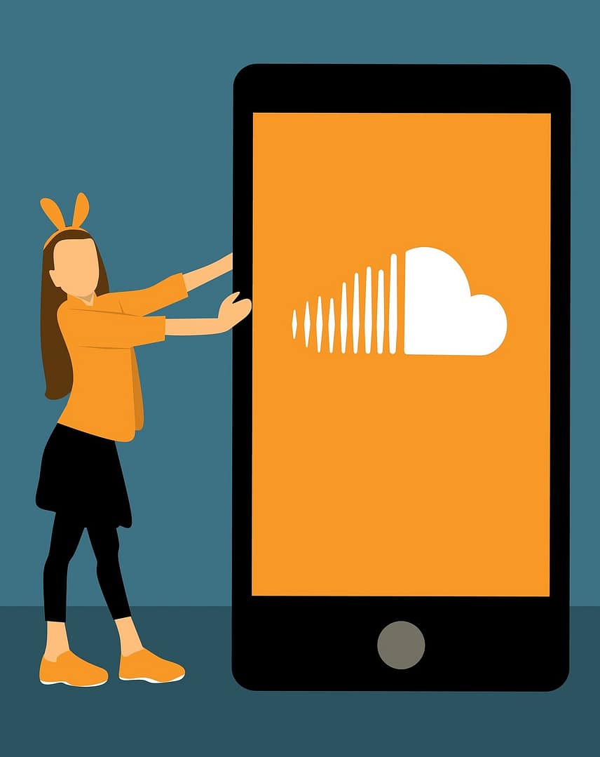 girl with soundcloud